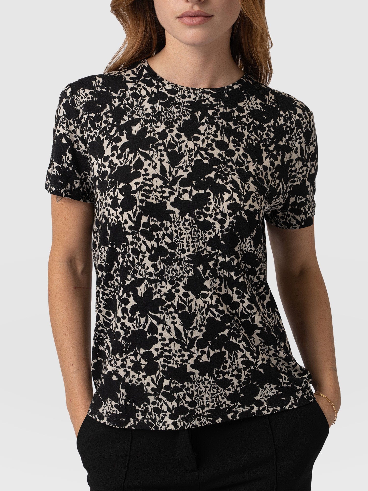 Boyfriend Tee Black Cream Floral - Women's T-Shirts | Saint + Sofia® USA